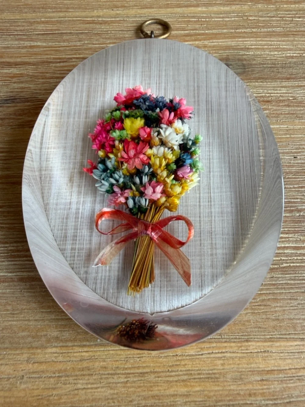 Vintage Dried Flower Resin Wall Hanging Oval Floral Retro Cottagecore Decor Art